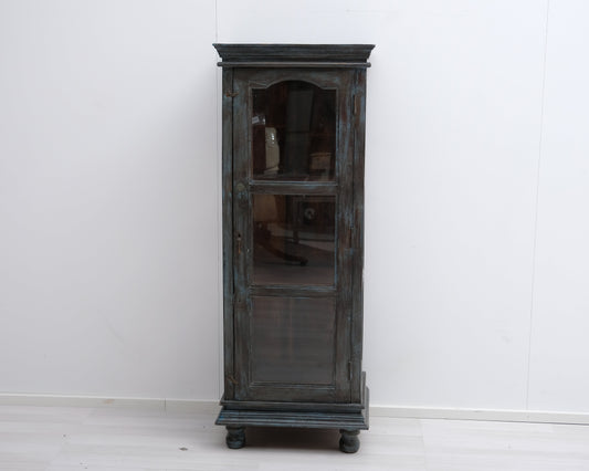 Kapea vintage vitriini kaappi