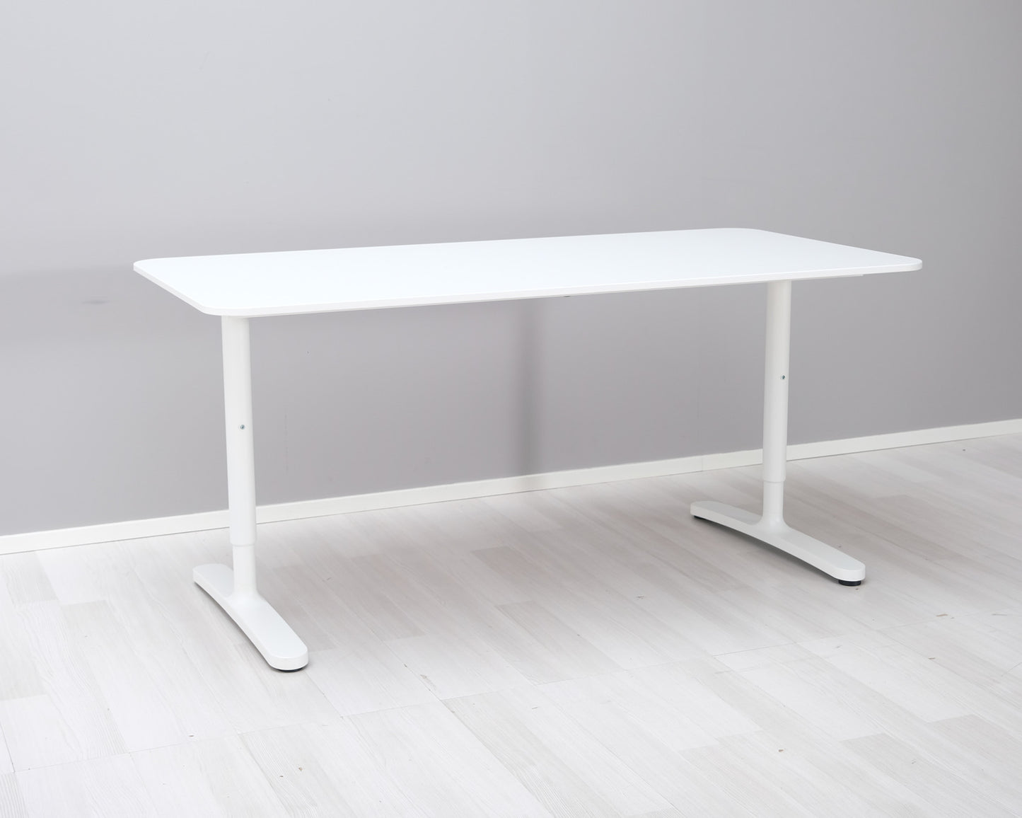 Ikea Bekant työpöytä