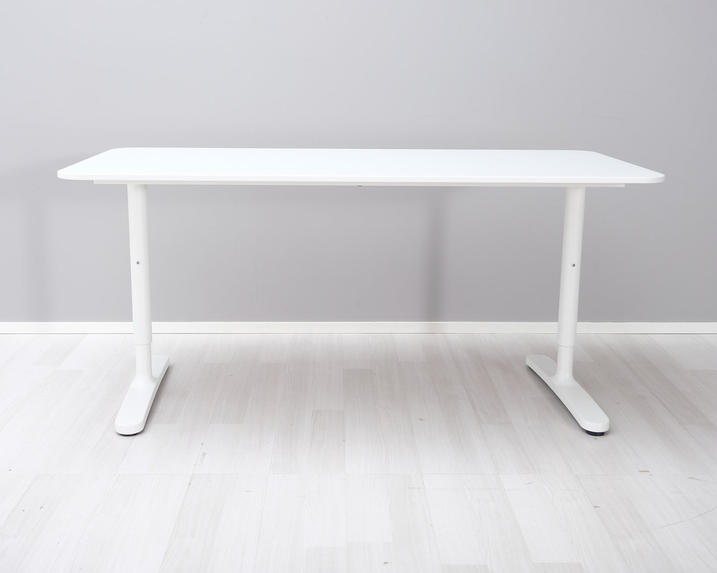 Ikea Bekant työpöytä