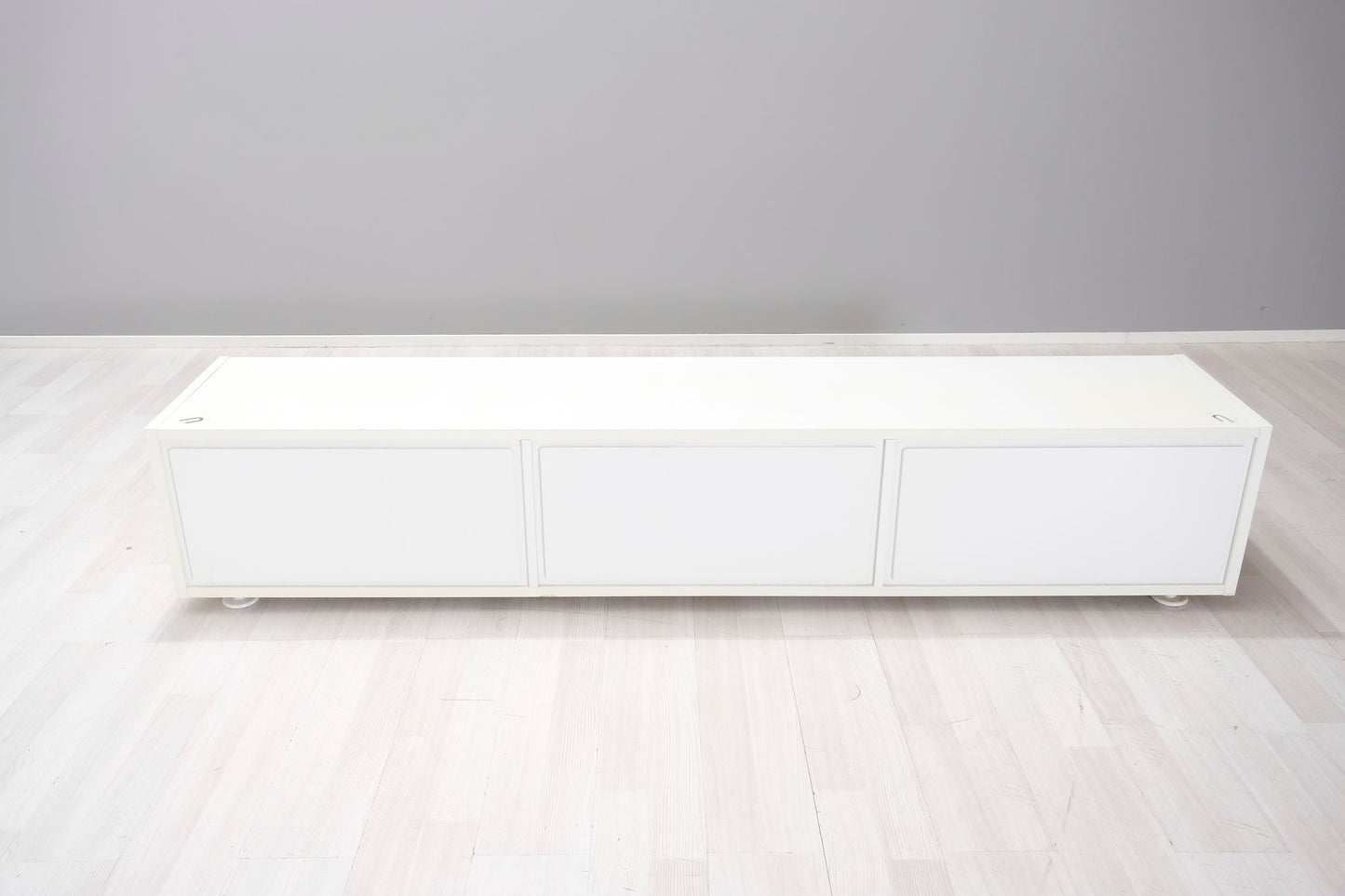 TV-bänk, från David Design