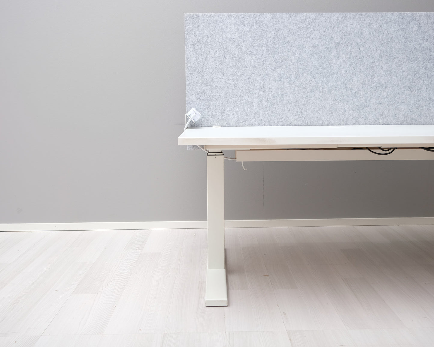Empire valkoinen sähköpöytä 140x80 cm