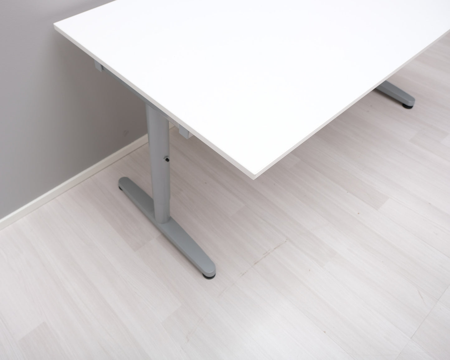 Ikea pöytä