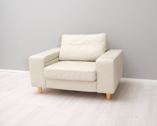 Asko nahkanojatuoli vaalea beige
