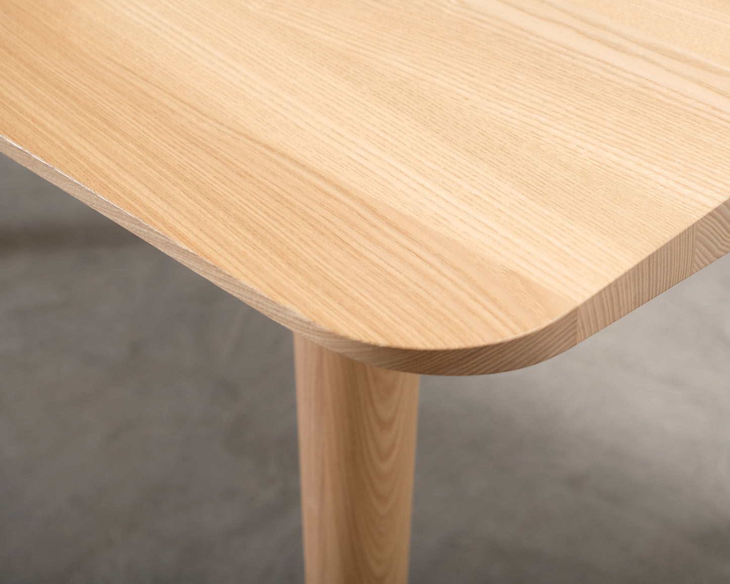 Harri Koskinen Works DiningTable pöytä