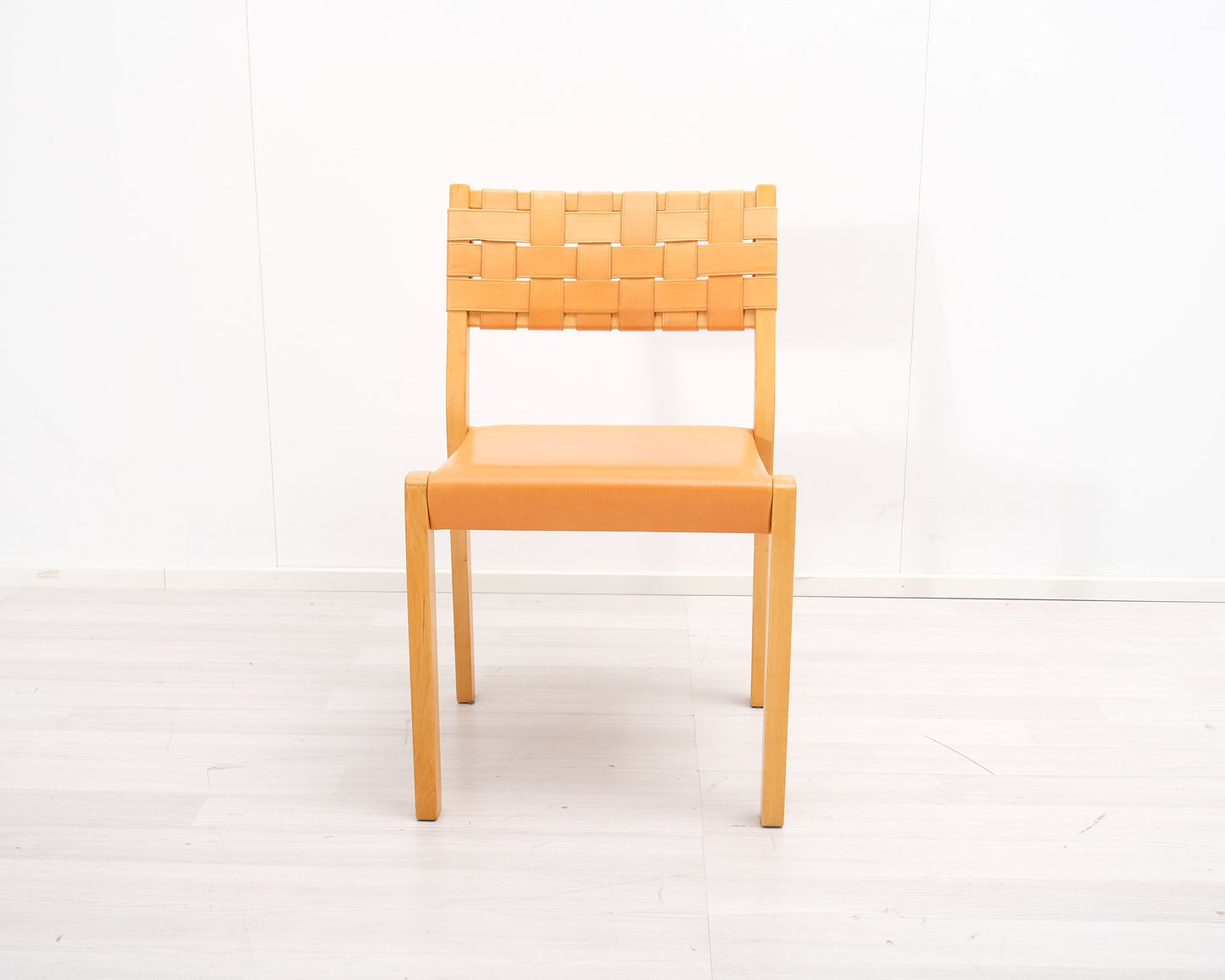 Artek 611