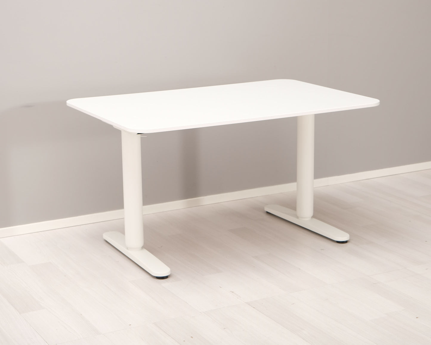 Ikea sähköpöytä