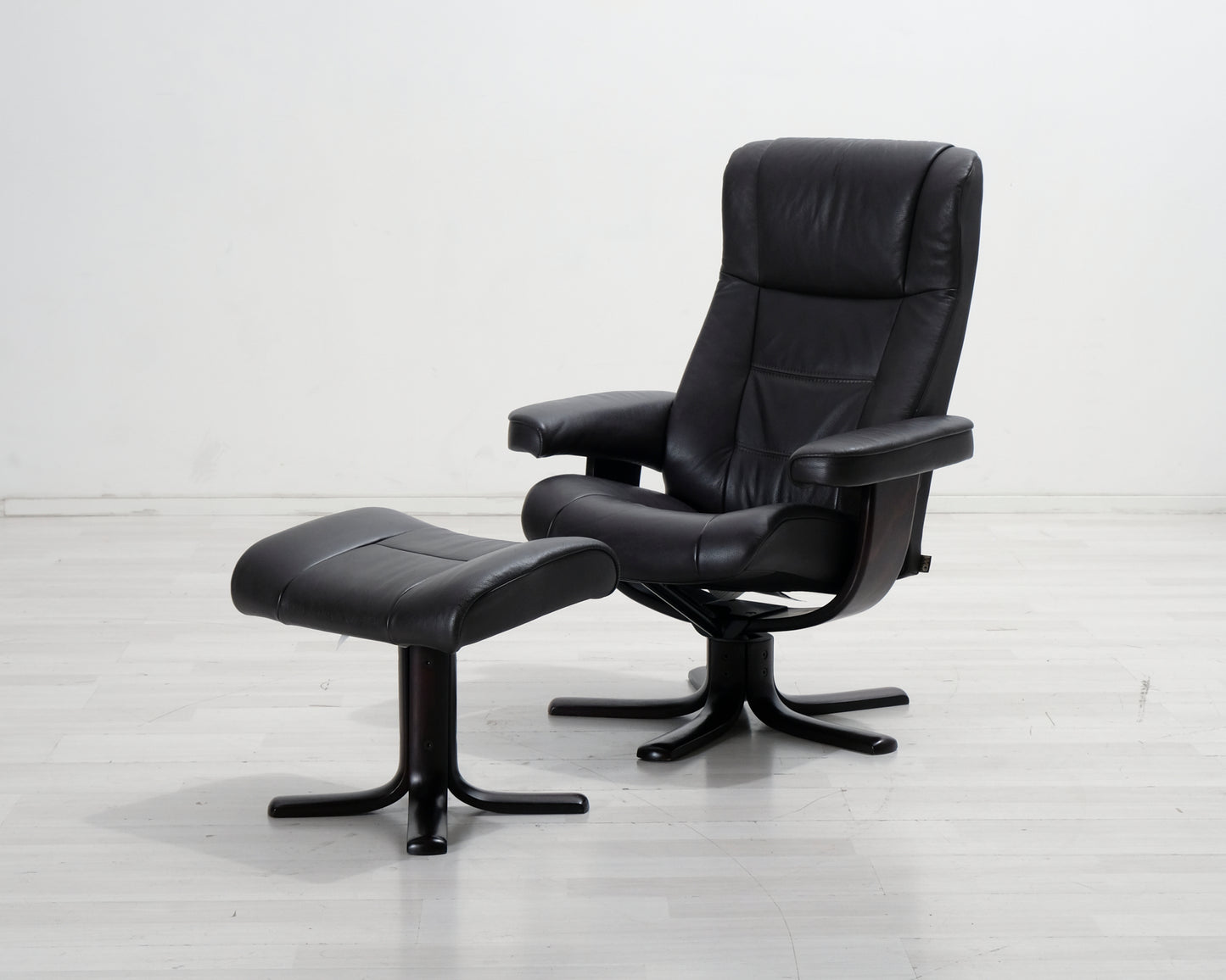 Läder recliner fotölj med fotstol