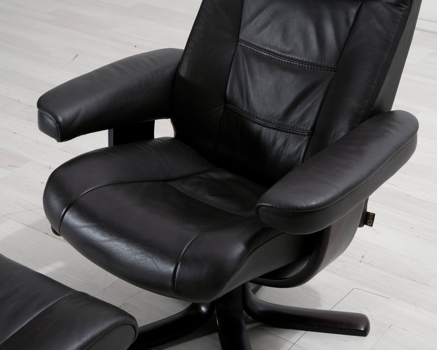 Läder recliner fotölj med fotstol