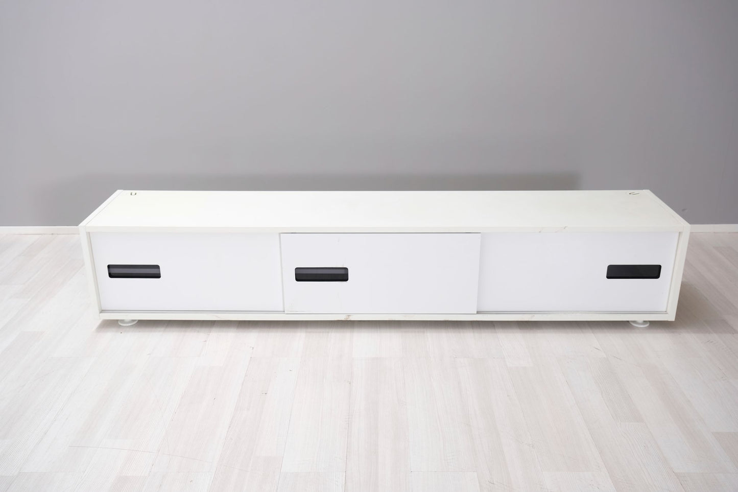 TV-bänk, från David Design