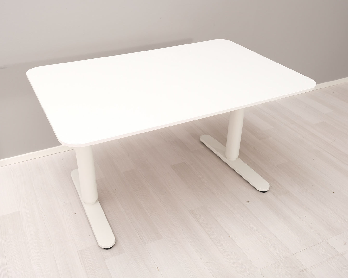 Ikea sähköpöytä