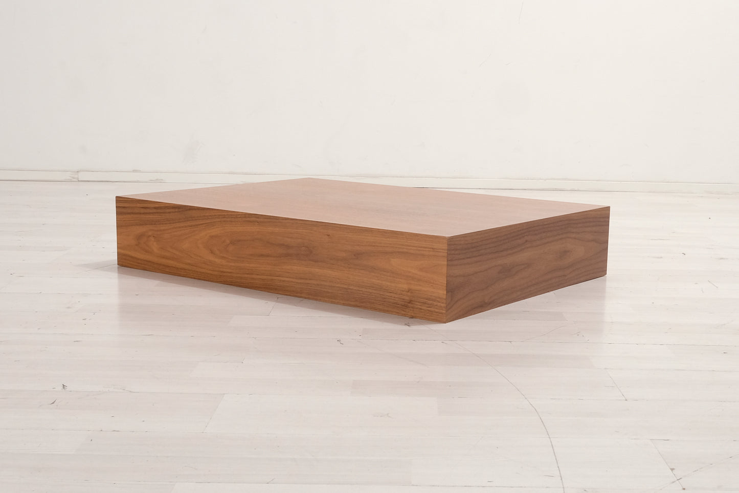 Mass wide soffbord