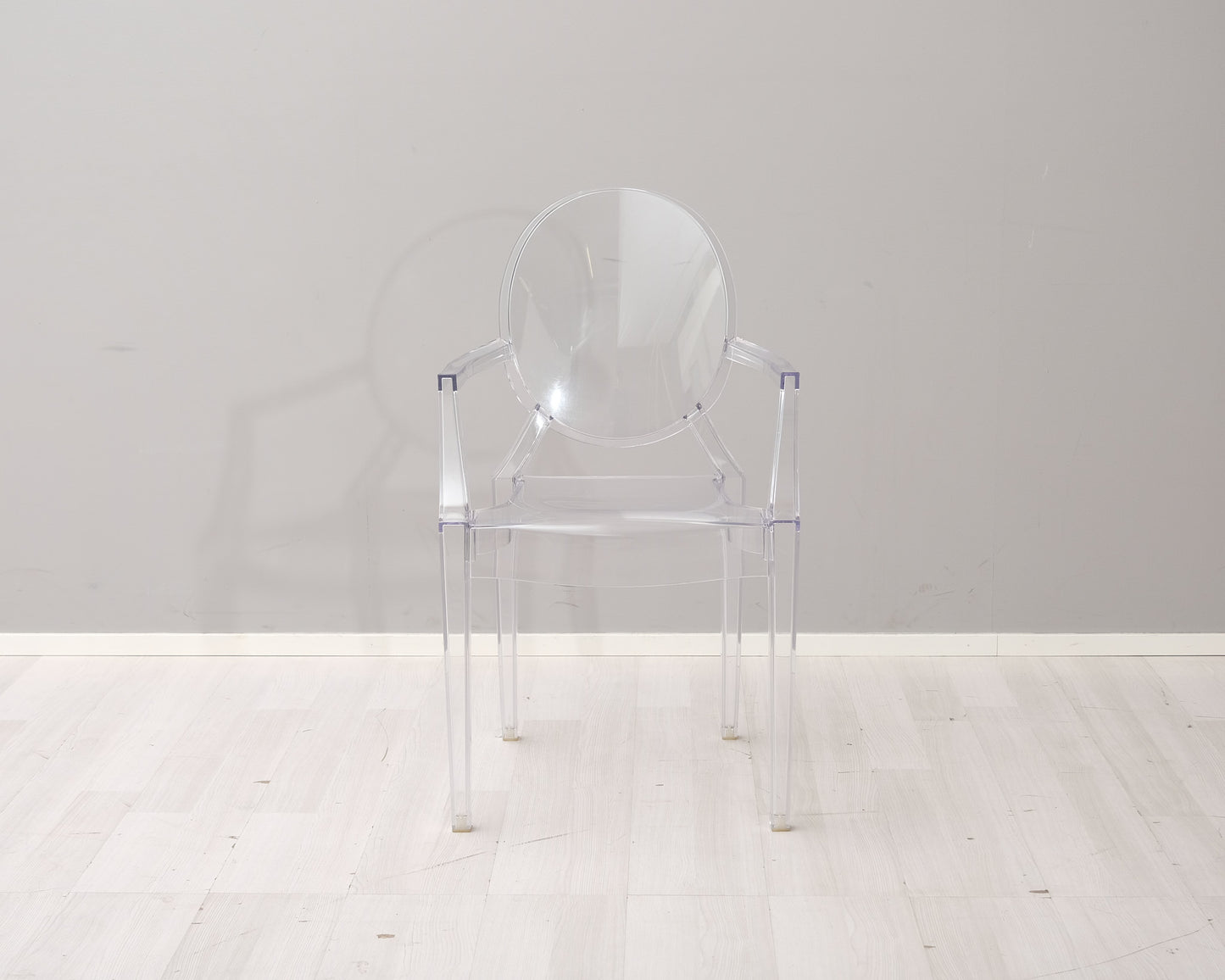 Kartell Louis Ghost tuoli, kirkas