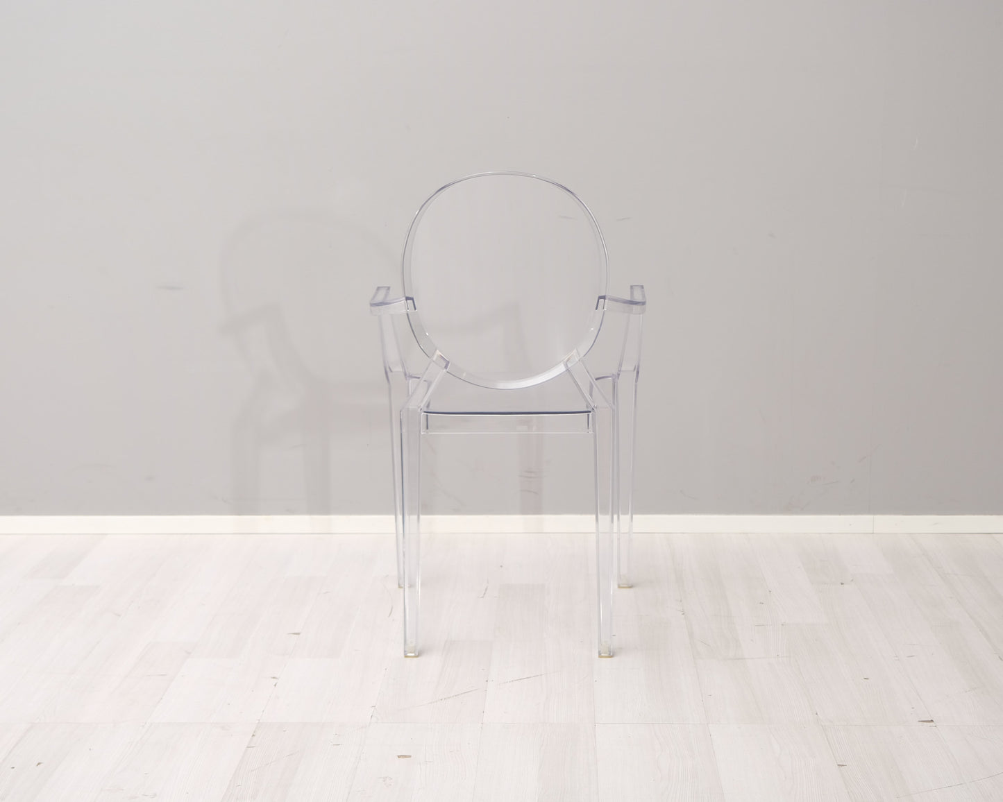 Kartell Louis Ghost tuoli, kirkas