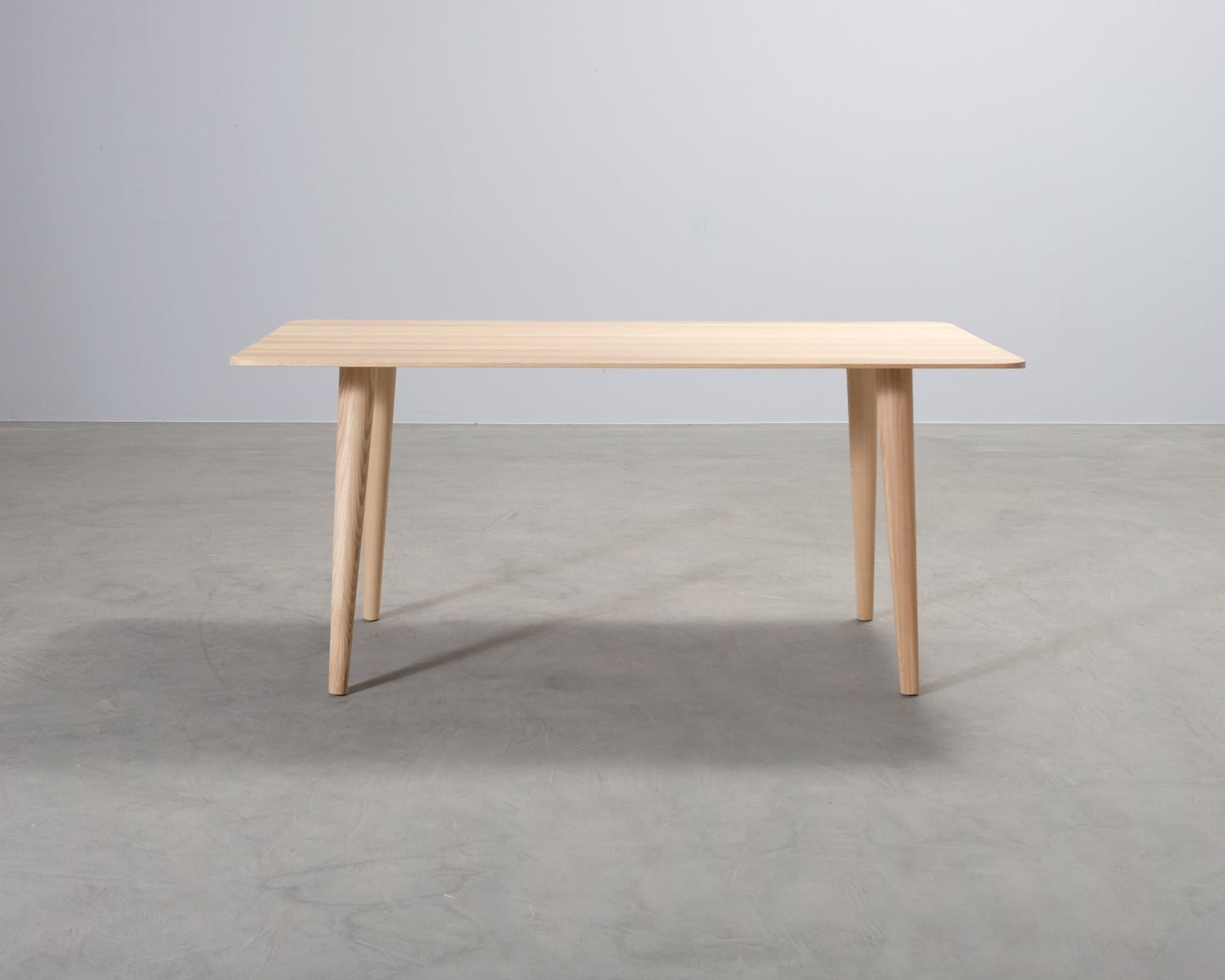 Harri Koskinen Works DiningTable pöytä