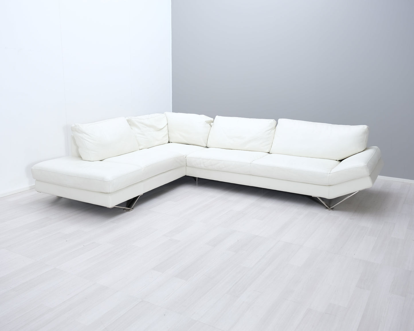 Natuzzi nahkasohva valkoinen