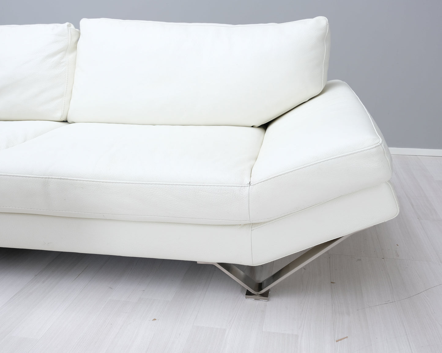 Natuzzi nahkasohva valkoinen