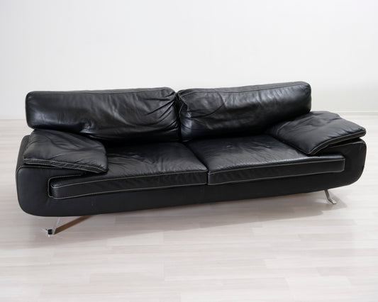 3-istuttava nahkasohva musta